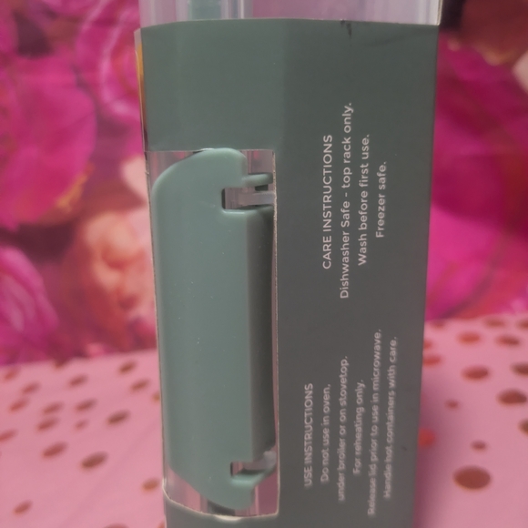 CWC Green Snack & Dip Container - Picture 4 of 13